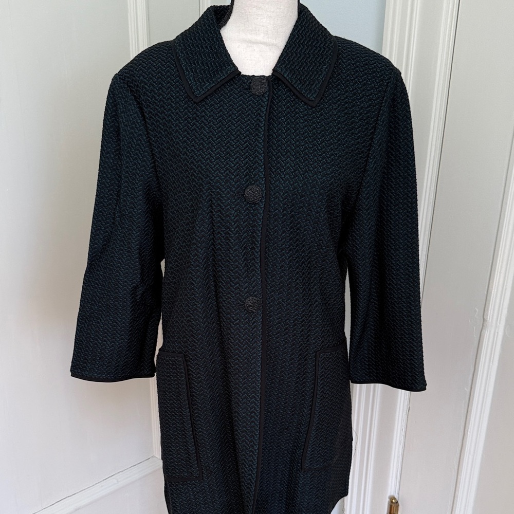 St. John Collection Black and pine Textured Blazer